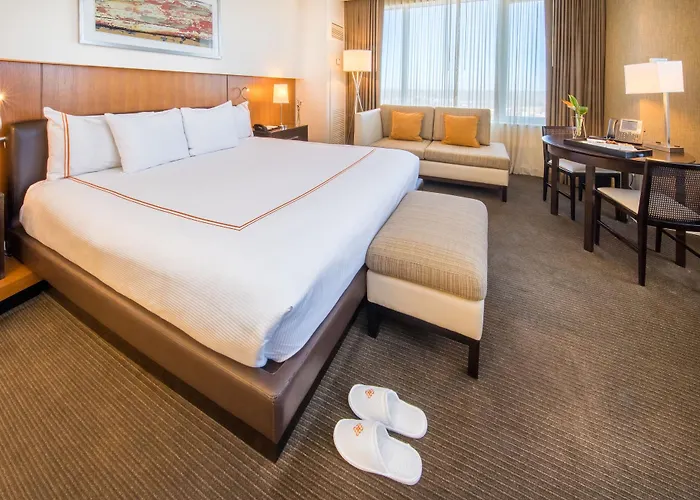 Premium Hotels in Naperville for Memorable Stays