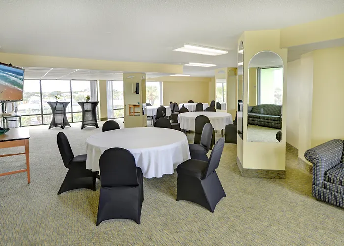 Top Cheap Oceanfront Hotels in Daytona Beach, Florida
